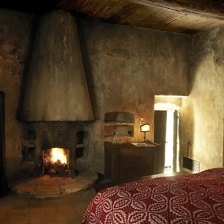 Sextantio Diffuso Otel Santo Stefano Di Sessanio