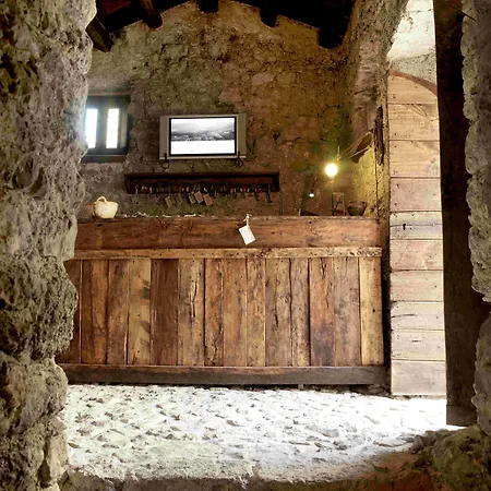 Sextantio Diffuso Otel Santo Stefano Di Sessanio